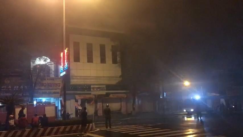 Cháy lớn tại chi nhánh một Ngân hàng ở Kiên Giang