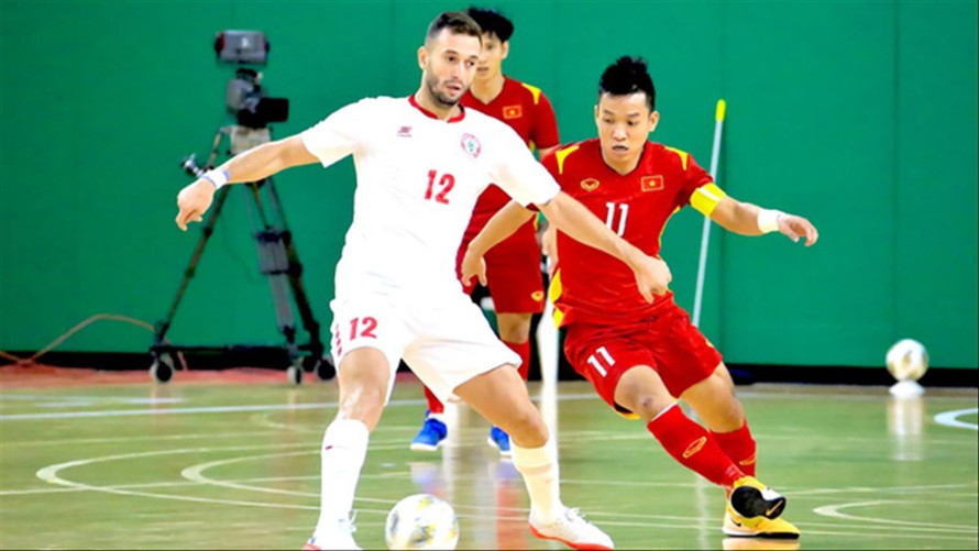 Đội tuyển futsal Việt Nam (áo đỏ) sẽ tái lập kỳ tích giành vé dự World Cup? ảnh: AFC