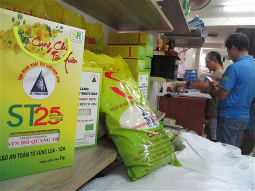 Việt Nam đang có cơ hội quảng bá thương hiệu gạo ST24, và ST25 rộng hơn sau khi ông Hồ Quang Cua có ý định nhượng lại quyền sở hữu giống lúa cho Nhà nước 