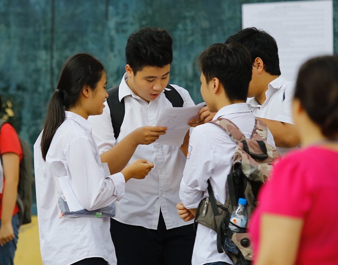 Việc đến tận tháng 3 sang năm, Sở GD&ÐT Hà Nội mới công bố môn thi thứ 4 trong cuộc đua căng thẳng vào lớp 10 sẽ gây lo lắng không cần thiết cho cả học sinh lẫn giáo viên