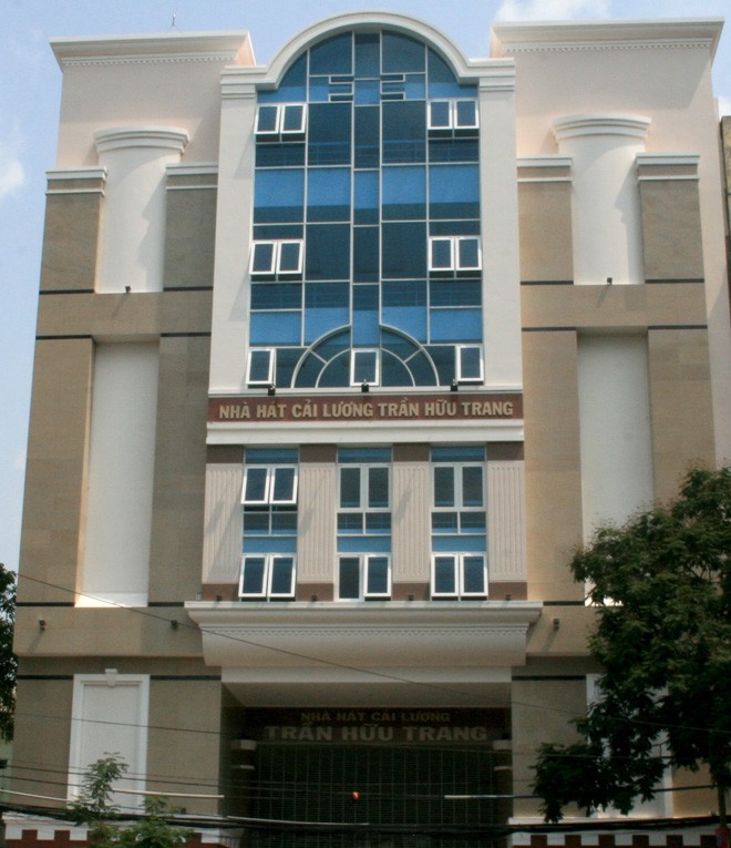 Nhà hát Hưng Ðạo (tức Nhà hát Trần Hữu Trang) hiện nay 