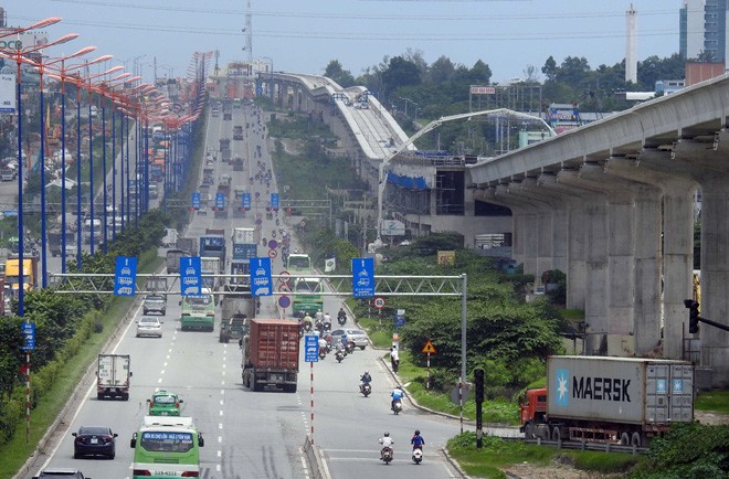 Tuyến Metro Bến Thành - Suối Tiên chạy trên cao qua quận 2 và quận Thủ Ðức, TPHCM Nguồn: CA TPHCM