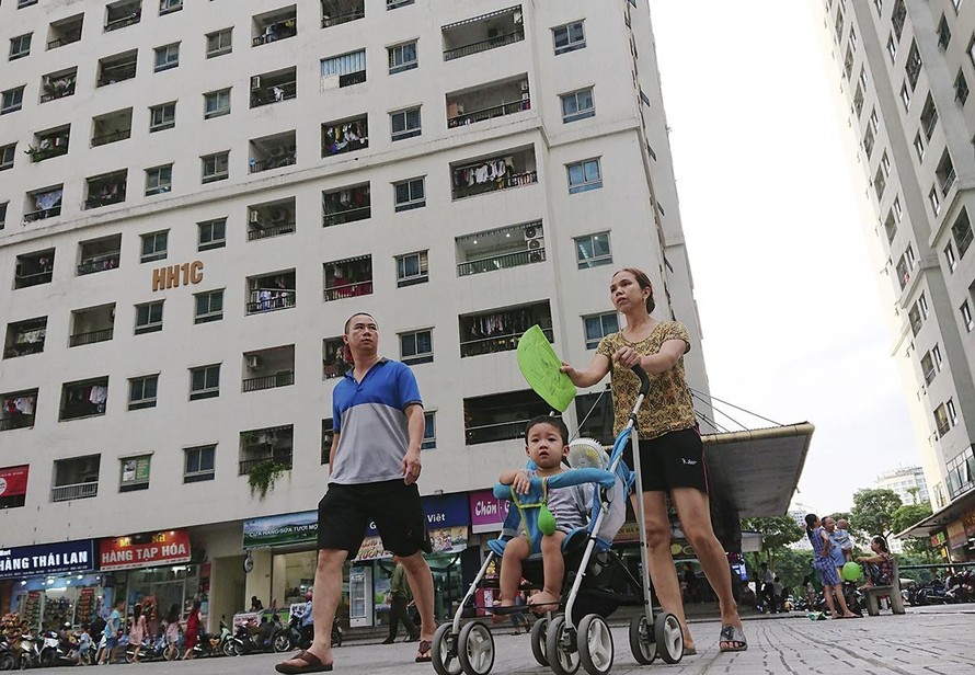 Người dân sinh hoạt tại một khu chung cư ở Hà Nội Ảnh: Như Ý