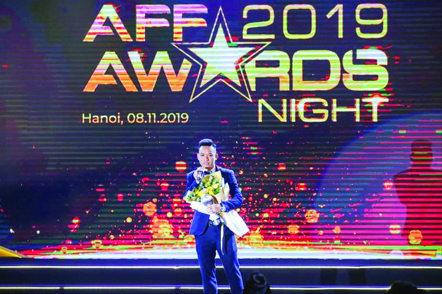 Văn Vũ được vinh danh tại AFF Awards Night 2019