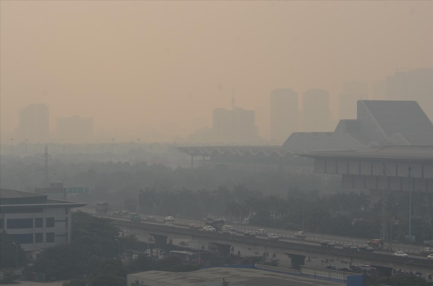 Ô nhiễm không khí đang và sẽ trở thành một vấn đề bức xúc ở nhiều thành phố trên cả nướcẢnh: P.V