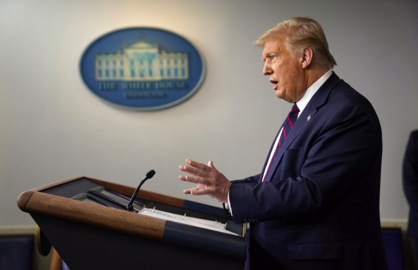 Tổng thống Mỹ Donald Trump phát biểu tại cuộc họp báo ngày 30/7ảnh: AP