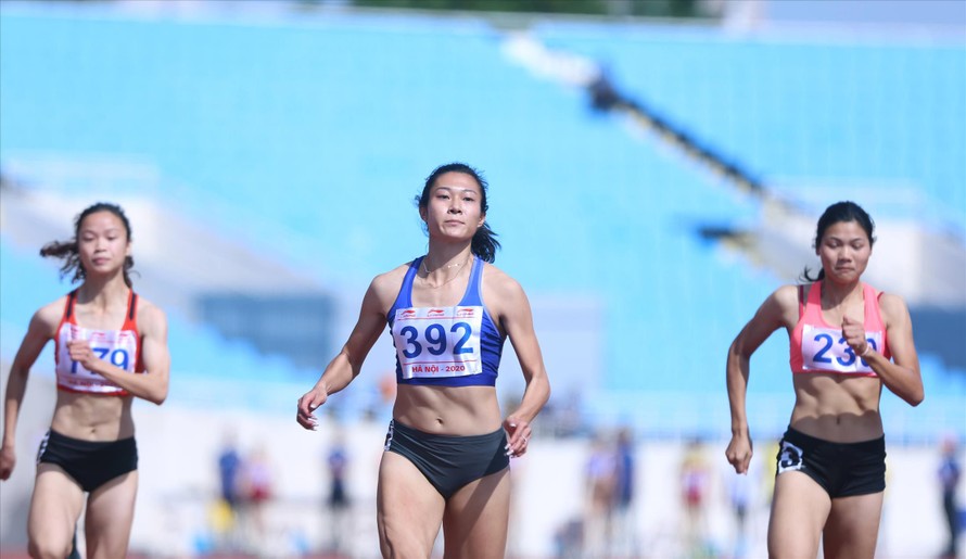 Tú Chinh vô địch cự ly 100m với thành tích ấn tượng ảnh: CTV
