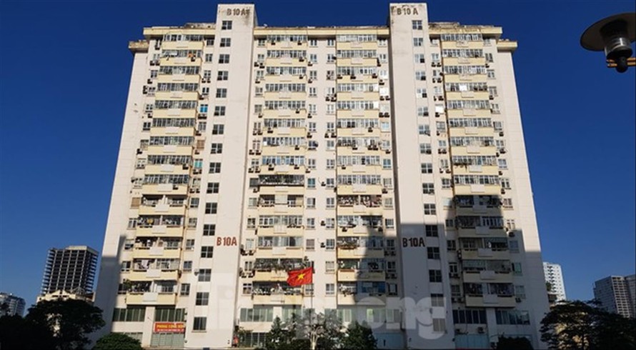 Tòa nhà B10A Nam Trung Yên - nơi xảy ra sự cố thang máy nghiêm trọng 