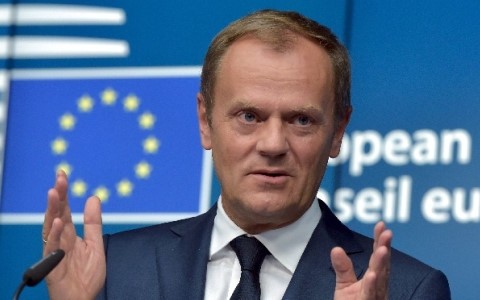 Chủ tịch EU Donald Tusk cảnh báo Anh không nên trì hoãn đàm phán Brexit.