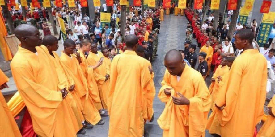 Lần đầu tiên đông đảo các võ sư từ khắp nơi trên thế giới tề tựu tại chùa Thiếu Lâm, Trung Quốc. Ảnh: The paper.cn