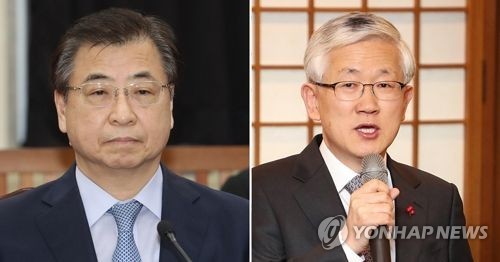 Ông Suh Hoon ( trái) và Nam Gwan-pyo sẽ sang Nhật báo cáo kết quả cuộc đàm phán vừa qua. Ảnh Yonhap
