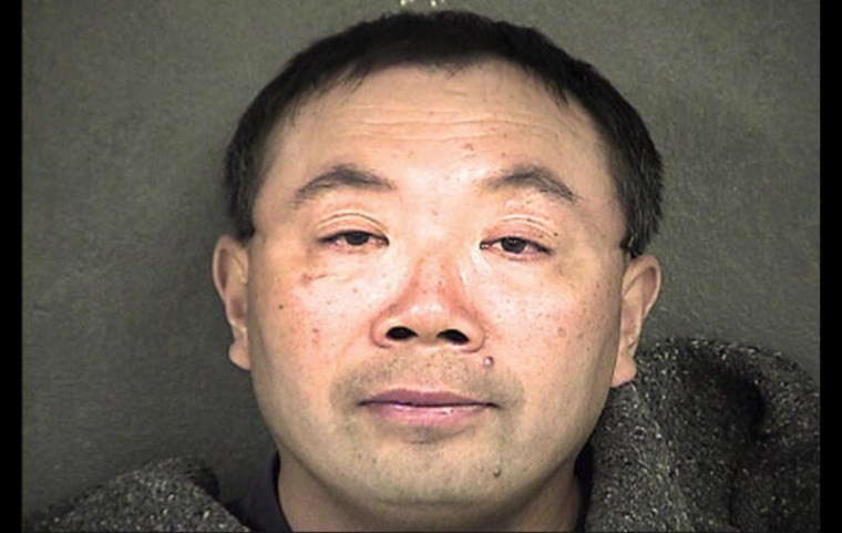 Nhà lai tạo giống lúa người Trung Quốc Trương Vĩ Cường vừa bị kết án hơn 10 tù tại Mỹ. 