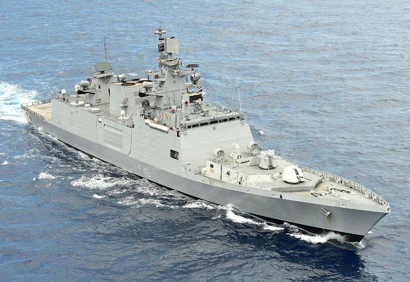 Tàu Sahyadri, một trong ba tàu hải quân Ấn Độ sẽ thăm và giao lưu tại Đà Nẵng. Ảnh: TL