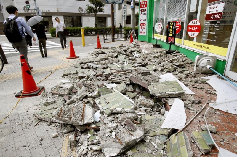 Động đất hơn 6 độ richter tại Osaka, Nhật Bản làm ba người thiệt mạng và nhiều người bị thương sáng 18/6. Ảnh: DW