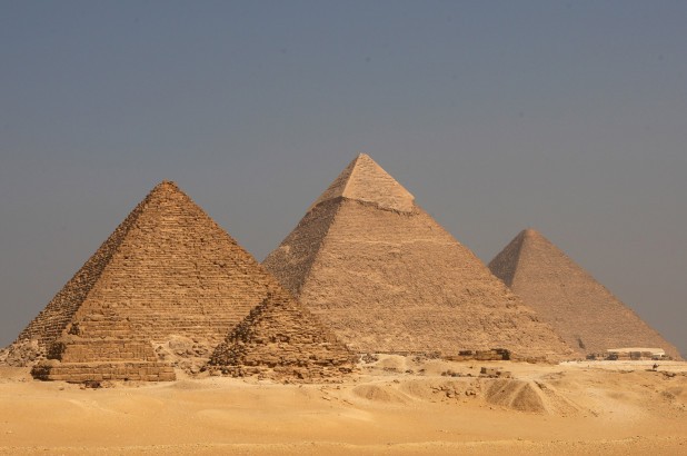 Đại Kim tự tháp Giza với nhiều bí ẩn mà các nhà khoa học hiện nay vẫn tiếp tục khám phá.