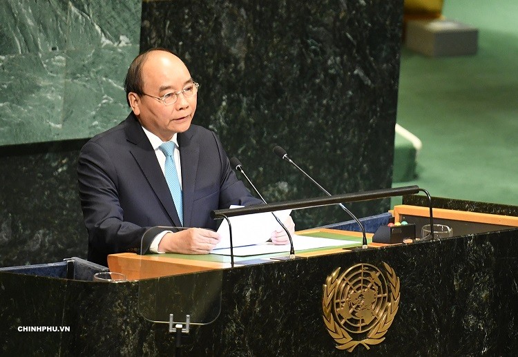 Thủ tướng Nguyễn Xuân Phúc phát biểu tại phiên thảo luận cấp cao Đại hội đồng Liên Hợp Quốc (LHQ) khóa 73 ở New York (Mỹ). Ảnh:VGP