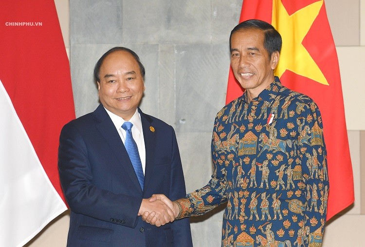 Thủ tướng Nguyễn Xuân Phúc và Tỏng thống Indonesia Joko Widodo. Ảnh: VGP
