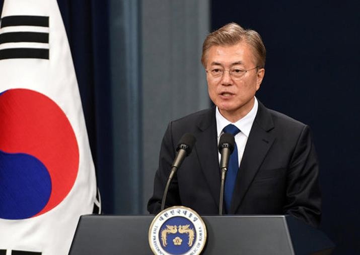 Tổng thống Moon Jae-in khẳng định, Hàn Quốc sẵn sàng làm tất cả những gì có thể để đảm bảo rằng Mỹ và Triều Tiên có thể duy trì các động lực đối thoại để tiếp tục liên lạc và hợp tác chặt chẽ.