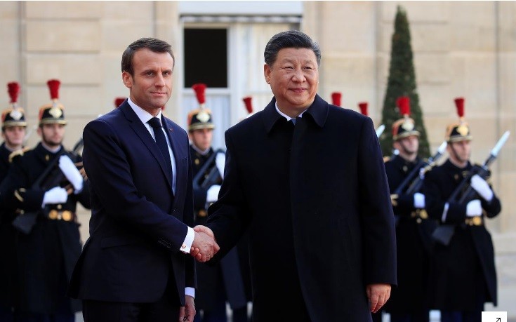 Tổng thống Pháp Emmanuel Macron đón tiếp Chủ tịch Trung Quốc Tập Cận Bình thăm Pháp ngày 25/3. 