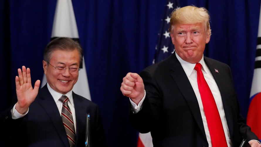 Cuộc gặp giữa ông Trump và ông Moon tại Hàn Quốc sẽ mở ra nhiều khả năng nối lại hội nghị thượng đỉnh Mỹ- Triều lần 3.