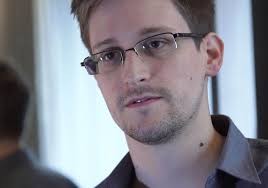 Cựu sỹ quan tình báo Mỹ Edward Snowden.