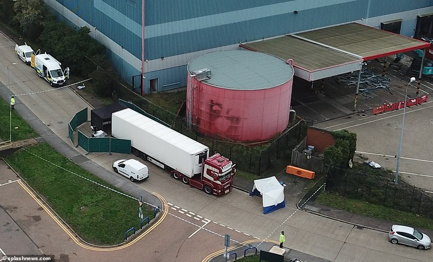 Chiếc xe container chở 39 xác chết vừa bị phát hiện tại Anh.