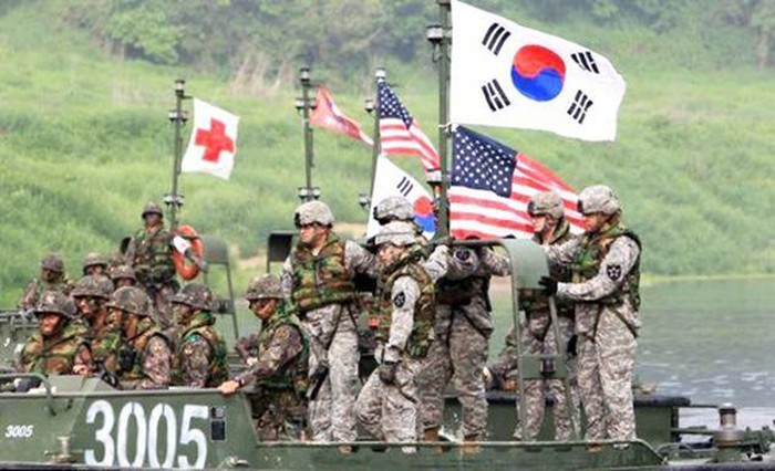 Mỹ cho rằng, Hàn Quốc là nước giàu và nên tăng đóng góp chi phí cho sự hiện diện của lính Mỹ tại nước này.