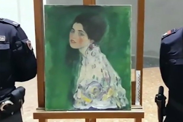 Bức tranh " Chân dung một quý bà" vừa được tìm thấy sau 22 năm bị đánh cắp.