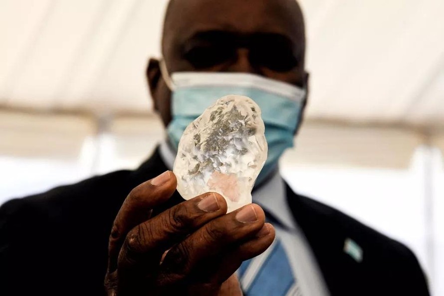 Viên kim cương vừa được tìm thấy ở Botswana năng 1.098 carat.