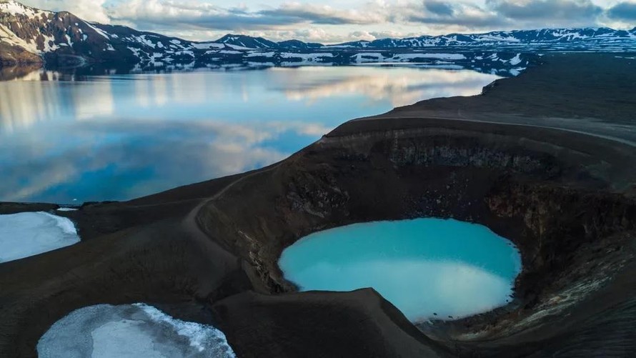 Iceland có thể là tàn tích của một lục địa biến mất 10 triệu năm trước.