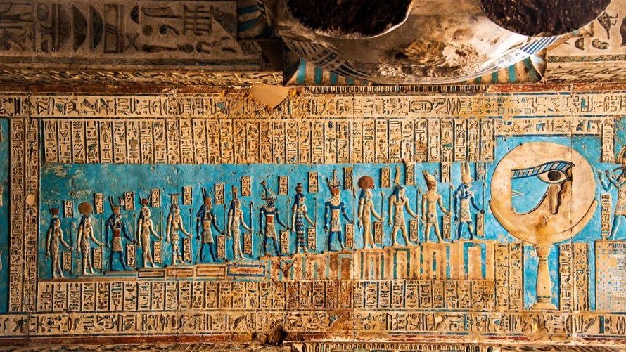 Chữ tượng hình trên một đền thờ ở Ai Cập... đến nay vẫn là bí ẩn.