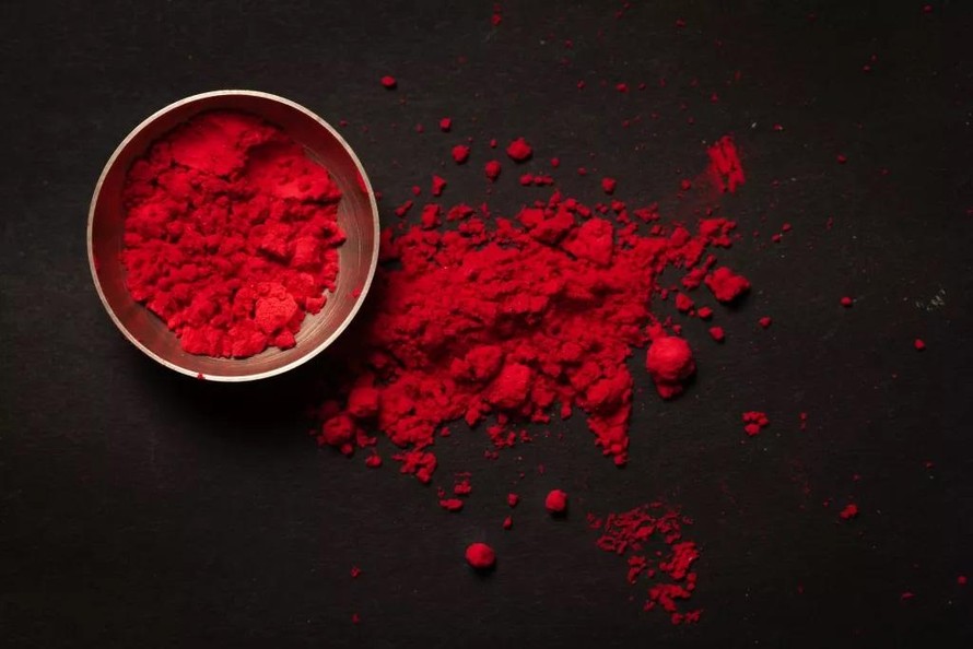 Bột chu sa màu đỏ chứa hàm lượng thủy ngân cao, được người cổ đại sử dụng phổ biến trong các hoạt động nghi lễ xã hội.