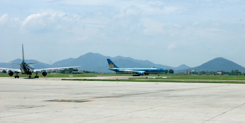 Máy bay của Vietnam Airlines đã gặp trục trặc kỹ thuật khi hạ cánh xuống sân bay Vinh. Ảnh minh hoạ.