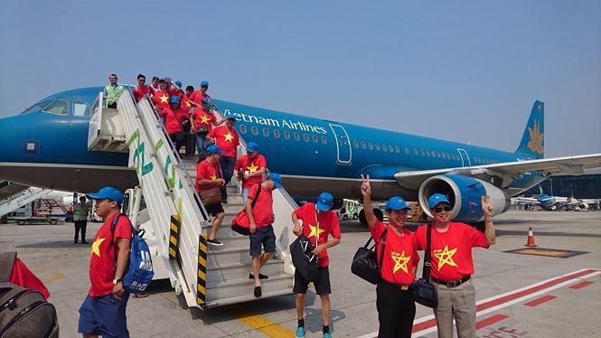 Tại ASIAD 2018 vừa qua, các chuyến chuyên cơ đặc biệt đã được tổ chức để đưa CĐV Việt Nam sang Jakarta (Indonesia) tiếp sức cho tuyển Olympic tranh tài tại môn bóng đá nam. Ảnh minh họa.