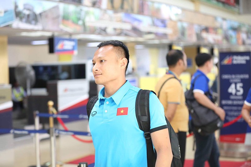 Đúng 11h30 (giờ địa phương) ngày 3/12, đoàn đội tuyển bóng đá Nam Việt Nam đã rời Philippines trên chuyến chuyên cơ của Vietnam Airlines về nước.
