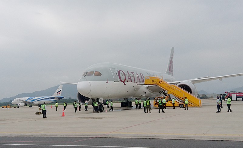 Chuyến bay số hiệu QR0994 của Qatar Airways hạ cánh xuống sân bay Đà Nẵng, mở ra đường bay thẳng thứ 3 của hãng này giữa 2 quốc gia.
