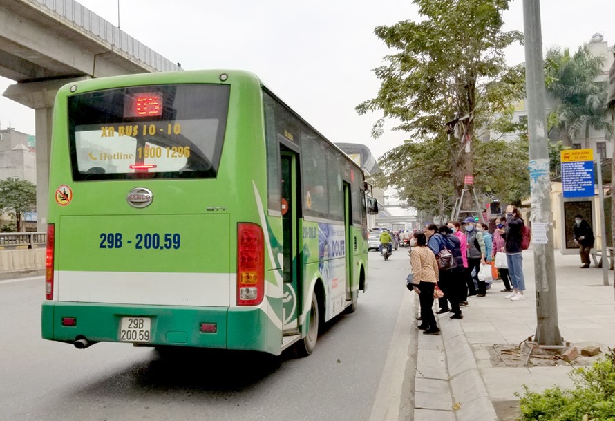 Bộ GTVT lý giải, "xe ô tô khách thành phố" chỉ là thuật ngữ kỹ thuật dùng để chỉ loại phương tiện dùng để kinh doanh xe buýt, không phải đổi tên xe buýt.