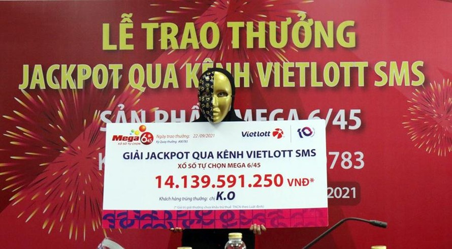 Chị K.O nhận giải thưởng Vietlott trị giá hơn 14 tỷ đồng khi đang ở quê tránh dịch.