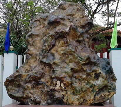 Báu vật đá quý 14 tấn của đại gia Quảng Nam