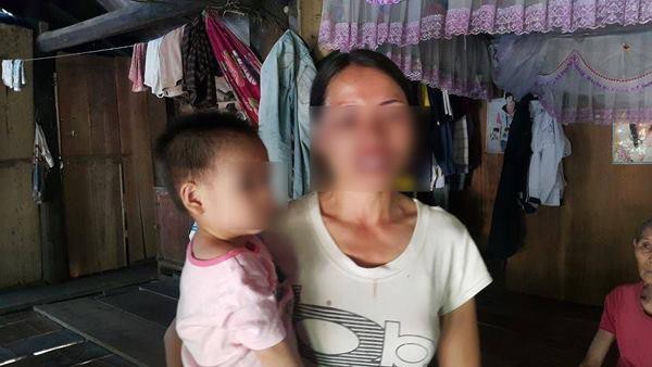 Mẹ bé gái 18 tháng tuổi bị HIV đau xót trước 'án tử' bỗng dưng rơi xuống đầu con mình.