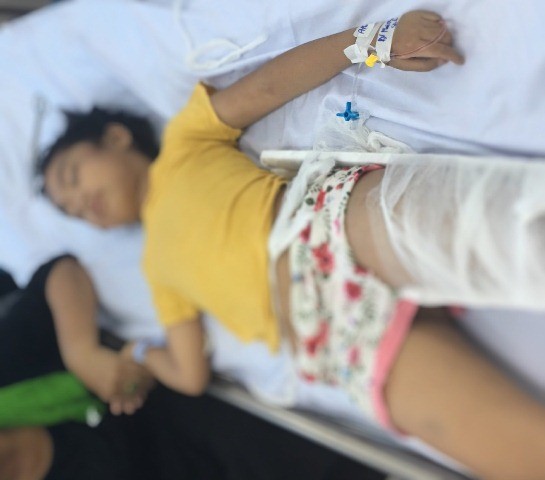 Nạn nhân trong vụ tai nạn thảm khốc tại Hòa Bình đang được chăm sóc và điều trị tại BV Việt - Đức