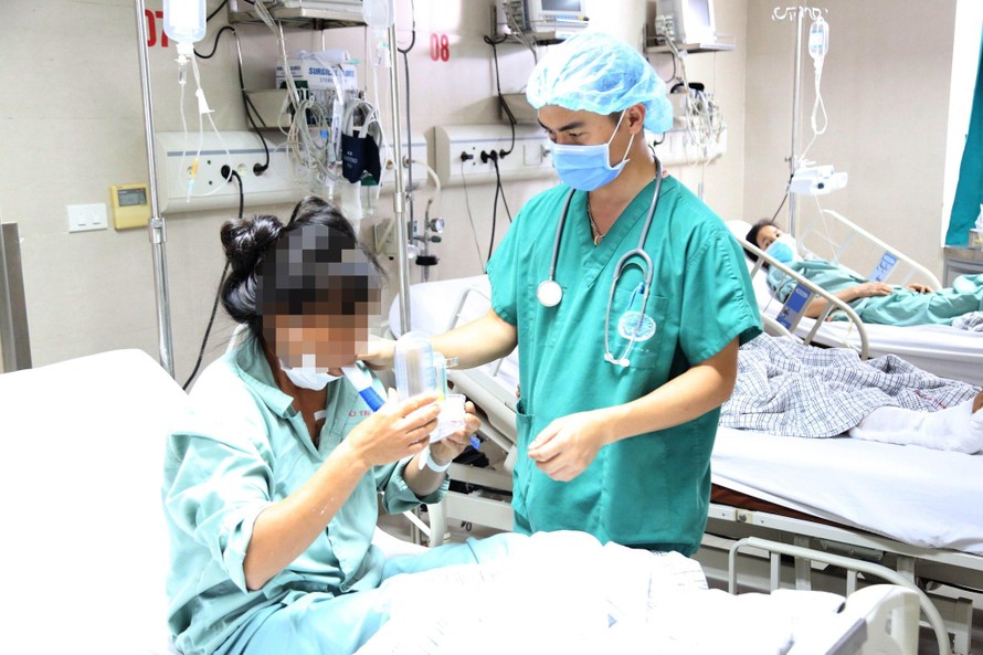 Bệnh nhân Trần Thị T. 49 tuổi trú tại Hà Lộc - Thị Xã Phú Thọ đang hồi phục tốt sau khi phẫu thuật. Ảnh: BS cung cấp
