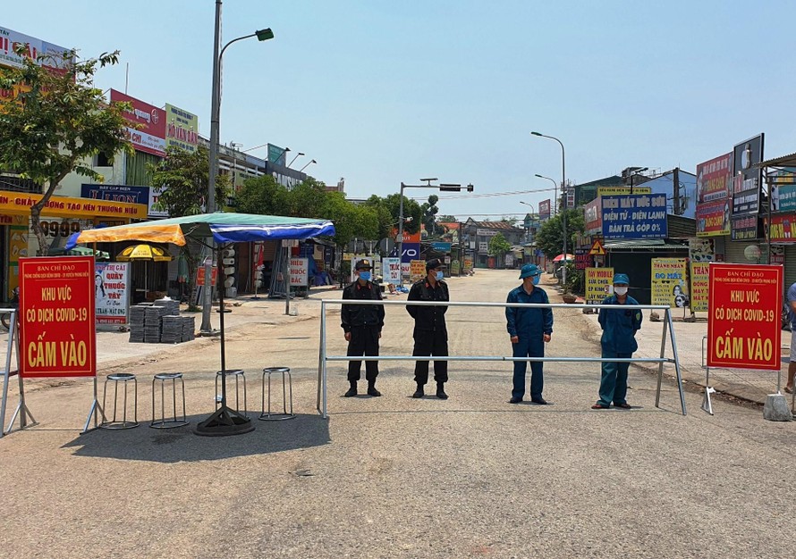 Lệnh dỡ bỏ biện pháp khoanh vùng, phong tỏa, cách ly tạm thời áp dụng nhiều ngày nay tại xã Phong Hiền bắt đầu được thực hiện từ 7 giờ sáng 19/5.