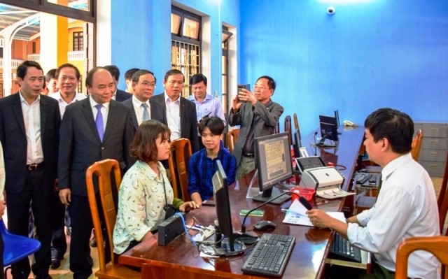 Thủ tướng Chính phủ Nguyễn Xuân Phúc và đoàn công tác thăm Trung tâm tiếp công dân Công an tỉnh TT-Huế