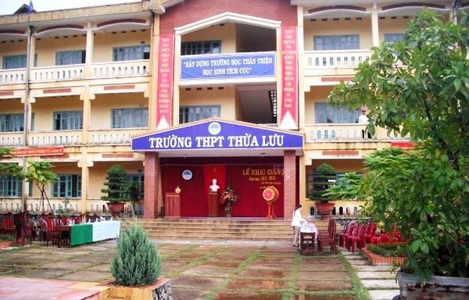 Trường THPT Thừa Lưu dẫn đầu về tỷ lệ GV được xét thăng từ hạng 3 lên hạng 2 trong năm 2018 khiến nhiều người bất ngờ