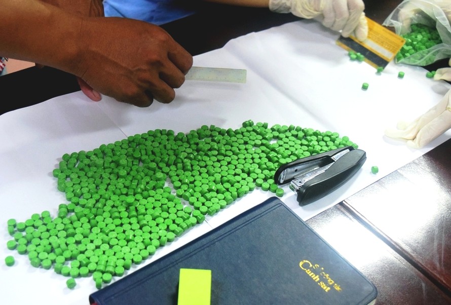 Tang vật 30.000 viên ma túy tổng hợp vận chuyển bằng đường sắt bị Công an TT-Huế bắt giữ