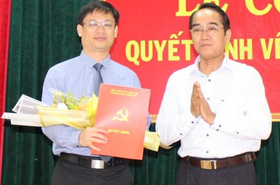 Ông Nguyễn Thanh Bình (bìa trái) được bầu giữ chức Phó Chủ tịch UBND tỉnh TT-Huế.