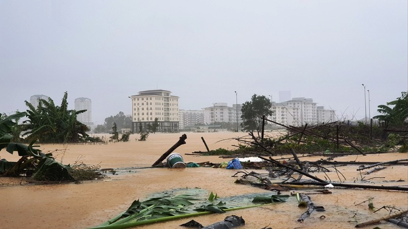 Đại hội đại biểu Đảng bộ tỉnh TT-Huế lần thứ XVI tạm hoãn để tập trung khắc phục hậu quả lũ lụt.