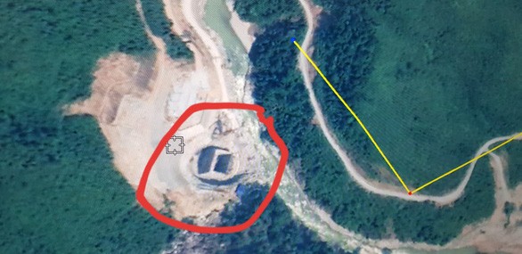 Vị trí thủy điện Rào Trăng 3 trên Google Map (khoanh đỏ), cách thủy điện này 3km là vị trí được cho là đoàn công tác gặp nạn do lở đất trong đêm.