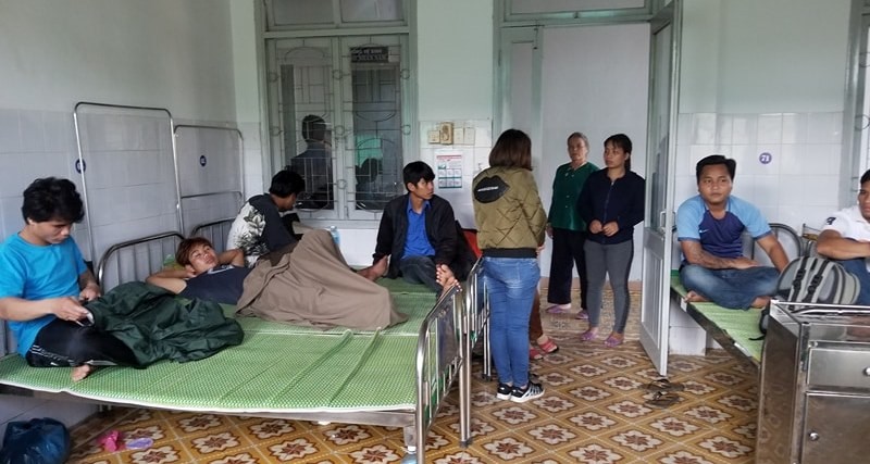 Người dân thôn Pà Pằng khám và điều trị tại Bệnh viện Đa khoa Bắc Quảng Nam
